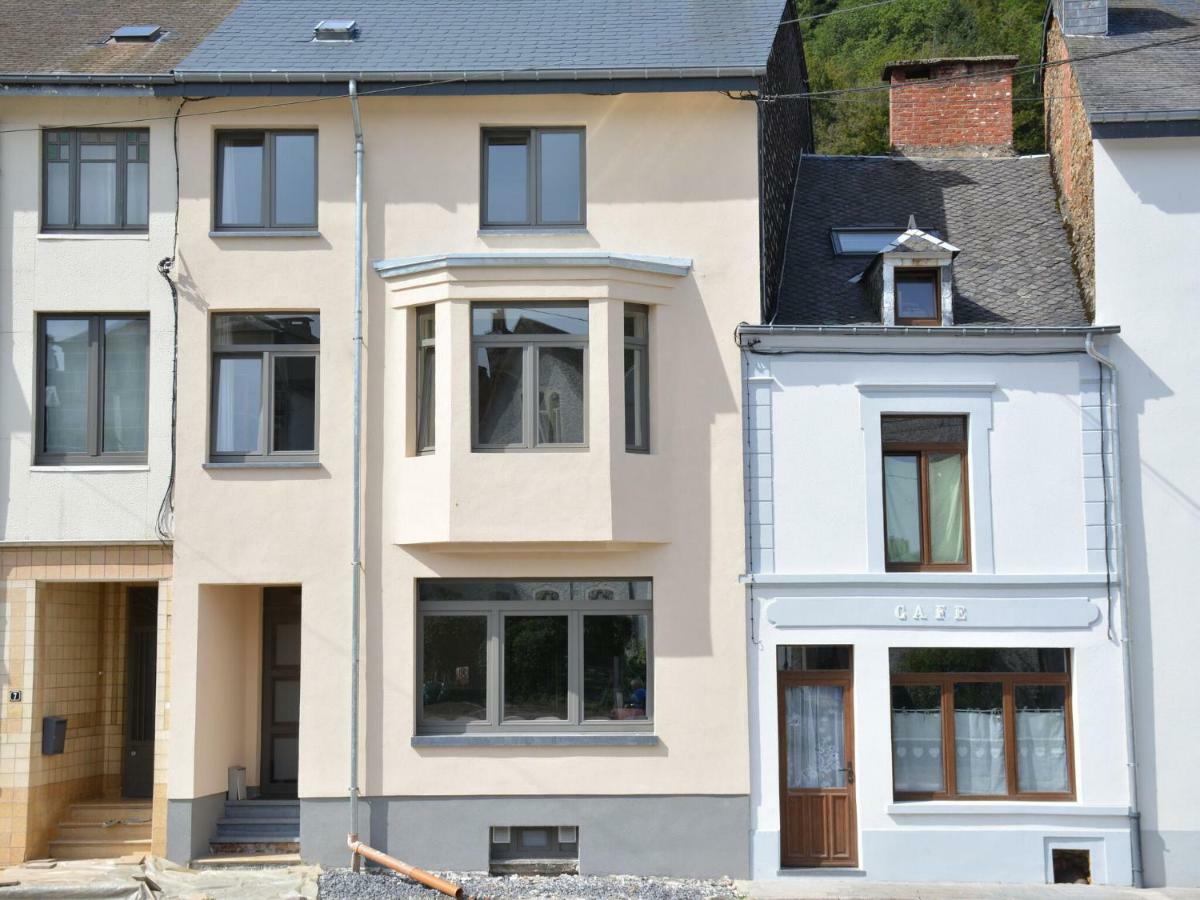 Large Townhouse With Pool Table Villa Bouillon Ngoại thất bức ảnh