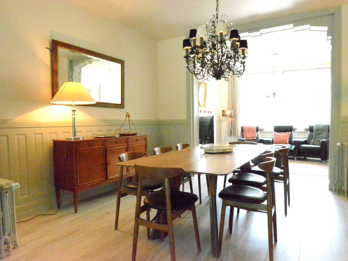 Large Townhouse With Pool Table Villa Bouillon Ngoại thất bức ảnh